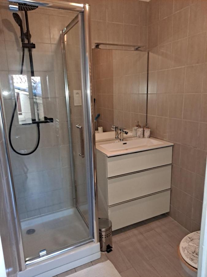 Studio Renove Et Patio Pour Velo Apartman Rochefort  Kültér fotó